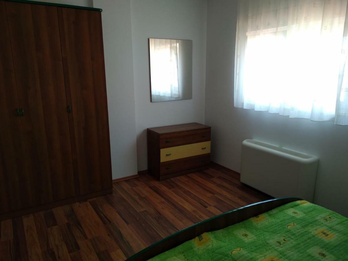 Apartments Palit Rab Town Exterior photo