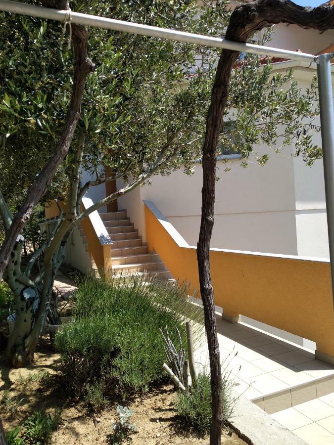 Apartments Palit Rab Town Exterior photo